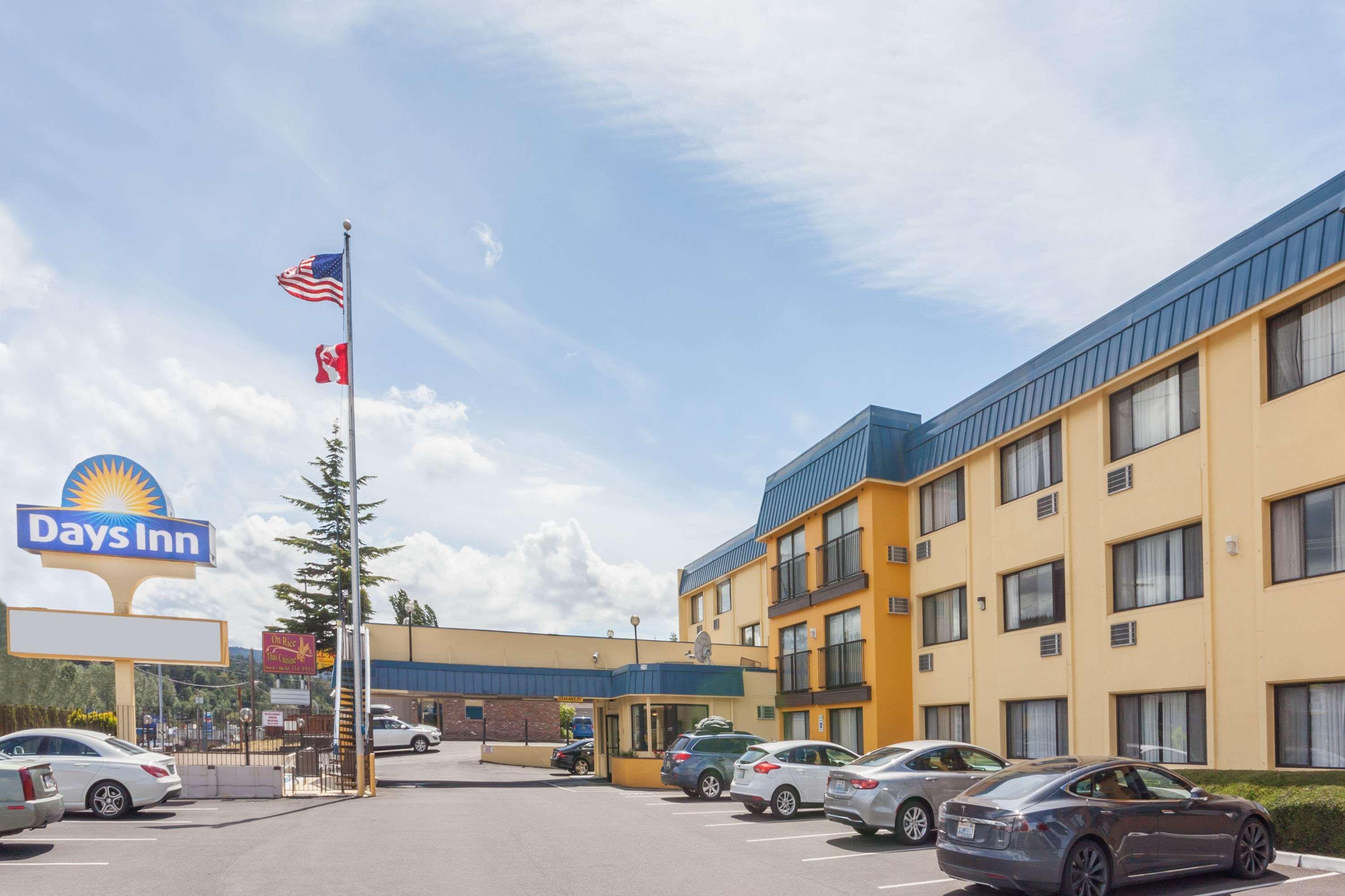 Days Inn By Wyndham Bellingham WA Bagian luar foto